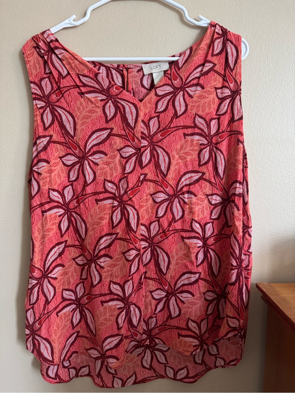 LOFT Floral Sleeveless Blouse Pink Red Ruffle Neck Tank Top Women’s XL